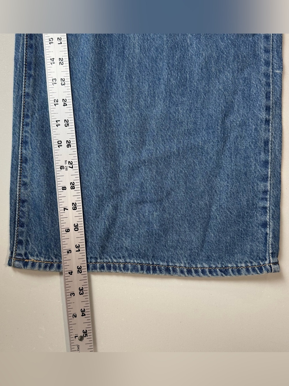 Levis Jeans Women 33x31 Blue Cinch Baggy Lightweight Wide Straight Leg High Rise - Picture 10 of 12